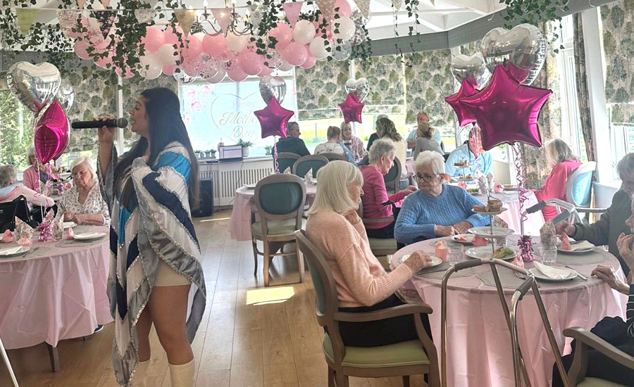 A Mother's Day To Remember At Weald Hall