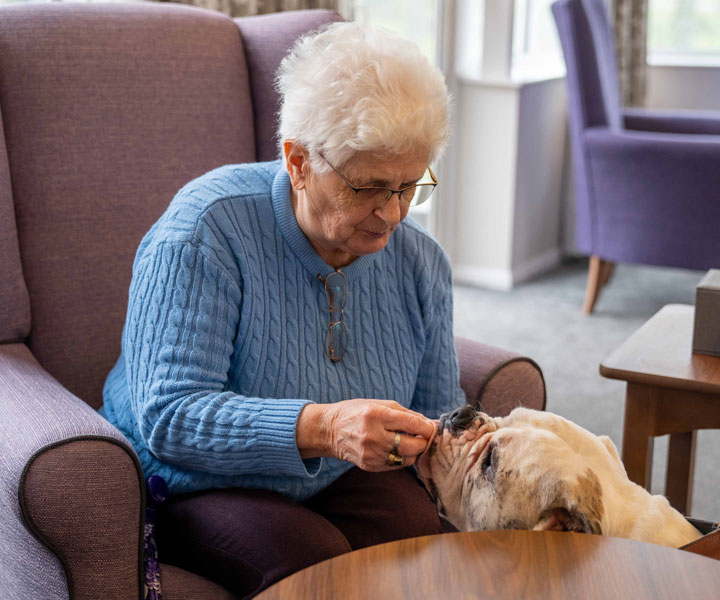 Dementia Care In Essex - Weald Hall Care Home